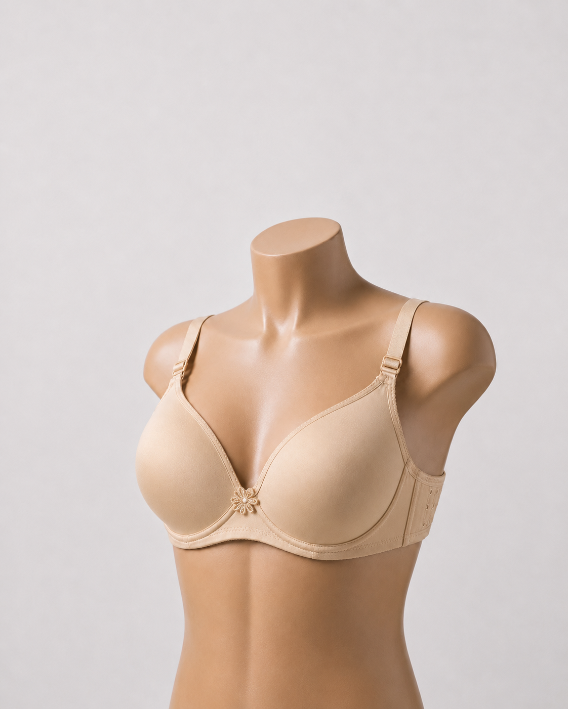 Luna Classic Women's Everyday T-Shirt Bra | Lightly Padded | Wire-Free | Seamless Comfort | Black & Cream